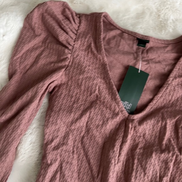 NWT bundle of long puff sleeve bodysuits - Picture 2 of 6